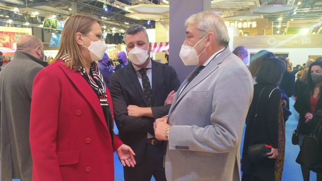 El grupo parlamentario liberal destaca en FITUR que el sector “será una de las palancas para la recuperación económica” - 1, Foto 1