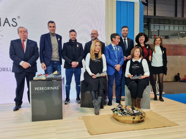 ´Peregrinas de Caravaca´, la nueva marca del calzado de yute que será embajadora del Camino de la Cruz - 1, Foto 1