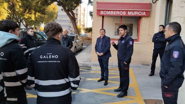 Los Bomberos y la Policía Local de Murcia dan a conocer su labor a los futuros técnicos en emergencias - 2, Foto 2
