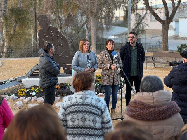 Inauguración de un Espacio Urbano en Homenaje a las Mujeres del Lavadero del Llano de la Fuente de La Copa - 2, Foto 2