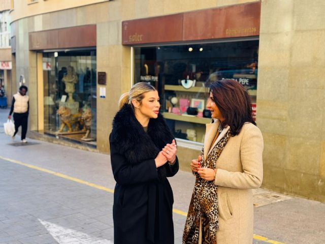 El Ayuntamiento de Lorca refuerza la protección de los consumidores y asesora a los comerciantes para un comercio más transparente y seguro - 2, Foto 2