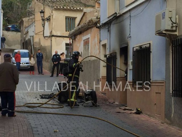 Los Bomberos sofocan otro fuego en Alhama de Murcia, Foto 1