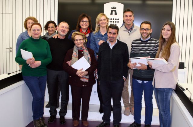 La Fundación Carmen Montero sigue con sus donaciones literarias a las asociaciones culturales de Las Torres de Cotillas - 3, Foto 3