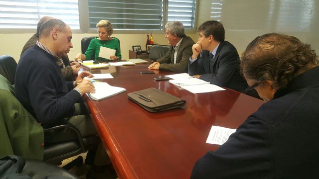 Reunión con representantes de Fecoam y Coag para abordar los proyectos de asesoramiento y formación de agricultores - 1, Foto 1