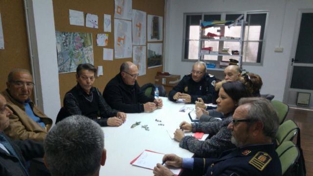 Tráfico crea cinco nuevas zonas de carga y descarga en el barrio de Los Rosales de El Palmar - 1, Foto 1