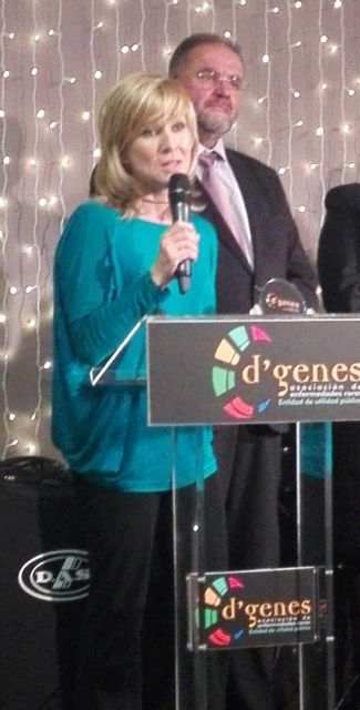 D’Genes Y FEDER premian a Campos del Río por su implicación, interés, lucha e iniciativa para hacer visible la realidad de las enfermedades raras - 2, Foto 2