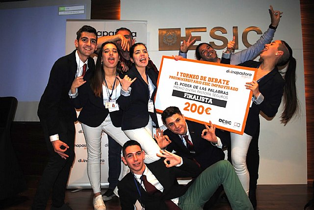 Alumnos de Torre Pacheco finalistas en el I Torneo de Debate Preuniversitario ESIC Improvisado - 1, Foto 1