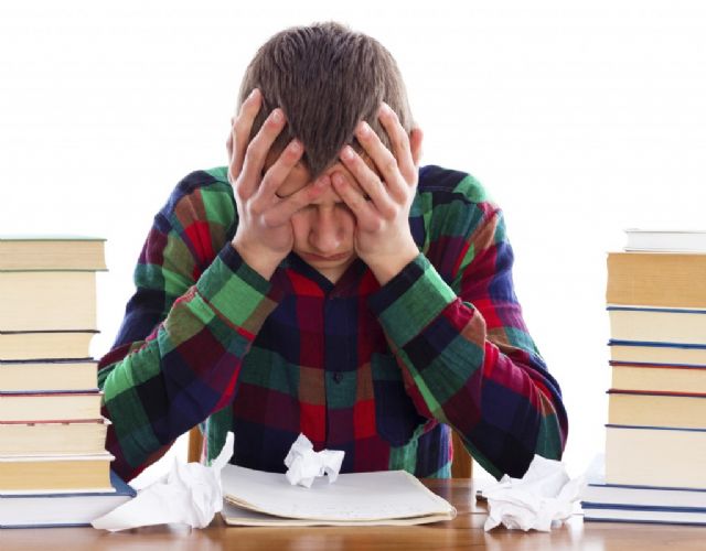 Podemos Cieza: El abandono escolar muestra el fracaso del gobierno regional con el futuro de esta Región - 1, Foto 1