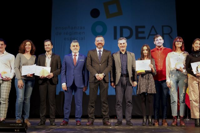 Educación entrega 13 premios extraordinarios a alumnos de Música, Danza y Artes Plásticas - 1, Foto 1