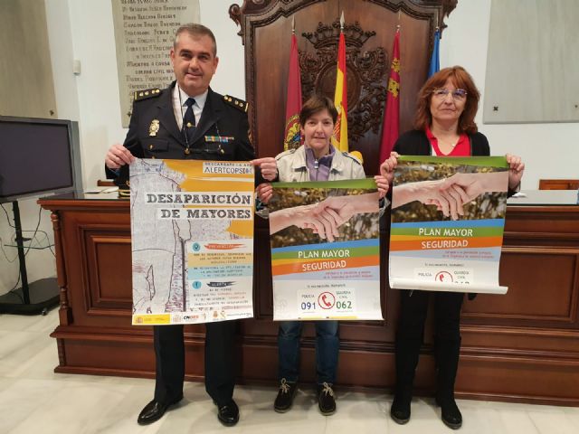 El Ayuntamiento de Lorca apuesta por la seguridad de las personas mayores con la adhesión a un Plan de charlas informativas puesto en marcha por el Ministerio de Interior - 1, Foto 1