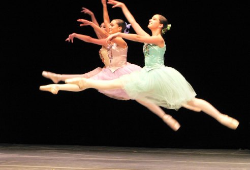 Los bailarines deberían cuidarse más los pies - 1, Foto 1