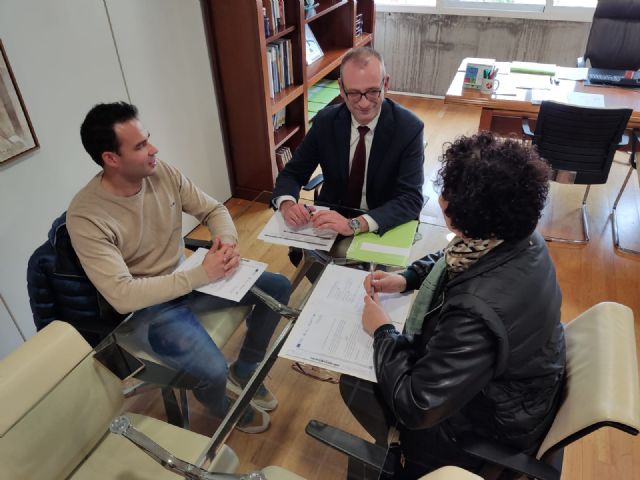 La alcaldesa mantiene una reunión con el consejero de Educación - 3, Foto 3