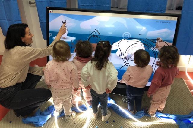 La Concejalía de Educación adquiere pizarras digitales para todas las escuelas infantiles municipales - 1, Foto 1