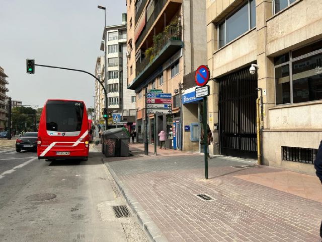 La ampliación de aceras con el Plan de Movilidad es una de las mayores chapuzas que se recuerda en Murcia - 4, Foto 4