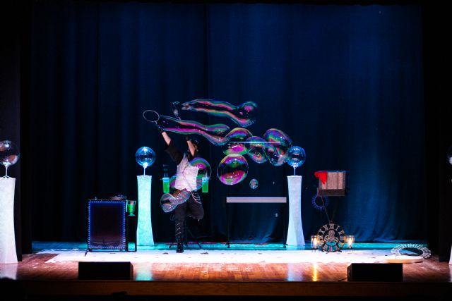 Dreaming Bubbles, El Show de Burbujas Mágicas en el Teatro Circo Apolo de El Algar - 3, Foto 3