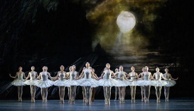 El clásico atemporal del Royal Ballet, El lago de los cisnes, desde Londres a cines de 3 murcianas - 3, Foto 3