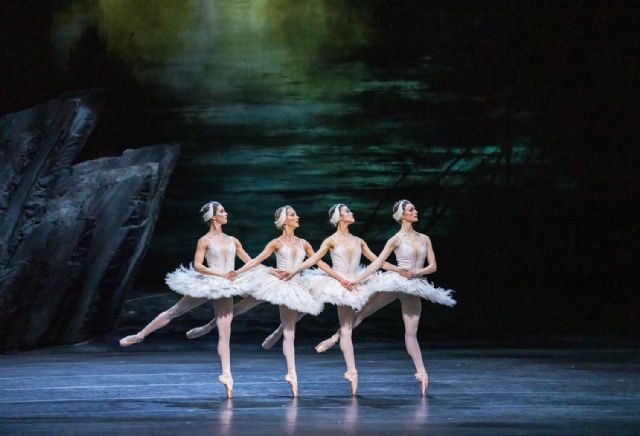 El clásico atemporal del Royal Ballet, El lago de los cisnes, desde Londres a cines de 3 murcianas - 4, Foto 4