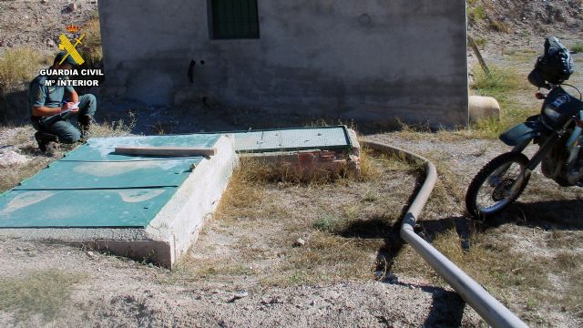La Guardia Civil detecta m�s de 900 infraestructuras ilegales de extracci�n y acumulaci�n de agua, Foto 3
