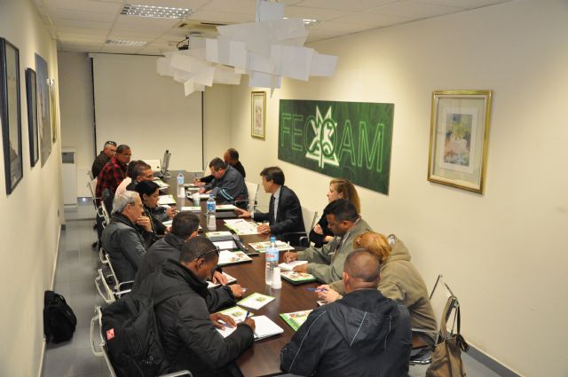 Fecoam recibe la visita de una delegación de emprendedores agrarios cubanos que pretenden imitar el modelo de la Región de Murcia - 1, Foto 1