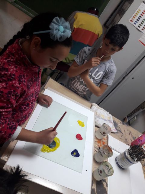 El plan de desarrollo gitano municipal ofrece un taller gratuito de dibujo para niños - 1, Foto 1