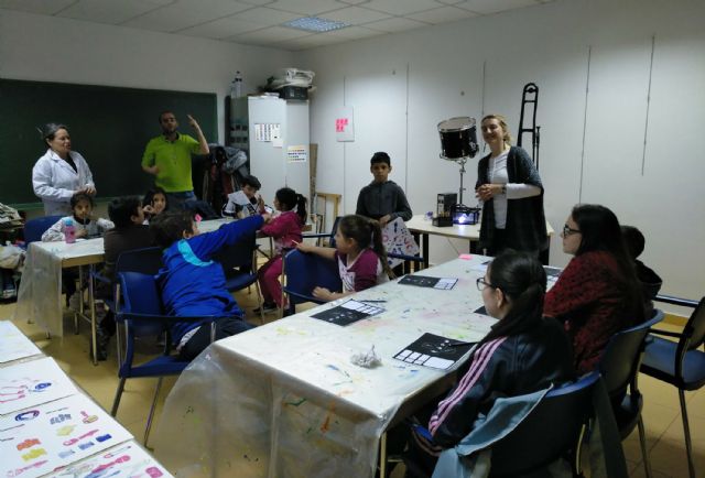 El plan de desarrollo gitano municipal ofrece un taller gratuito de dibujo para niños - 2, Foto 2
