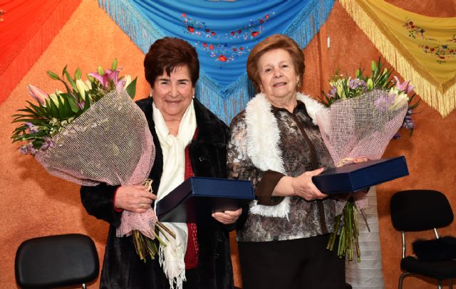 Homenaje a las mujeres en el Club de la Tercera Edad - 1, Foto 1