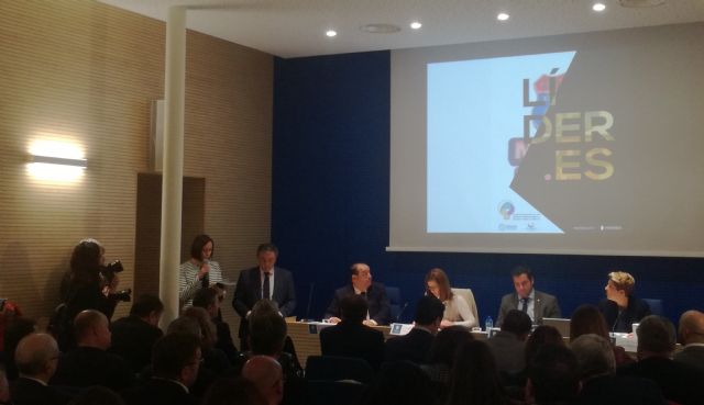 La I Edición de los Premios LídeR.ES homenajea a 60 líderes empresariales, sociales y políticos de la Región de Murcia - 1, Foto 1