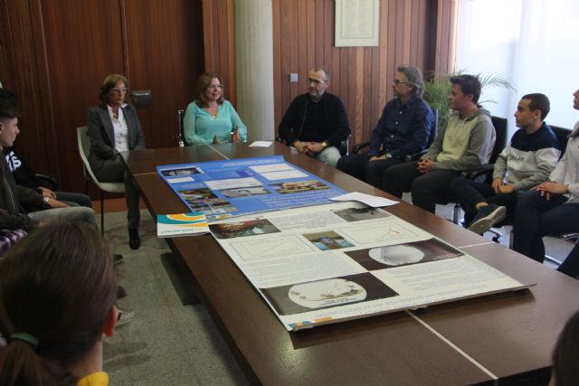 Alumnos del IES Dos Mares presentan un proyecto sobre la cristalización al concurso Mineraliza-SEM - 2, Foto 2