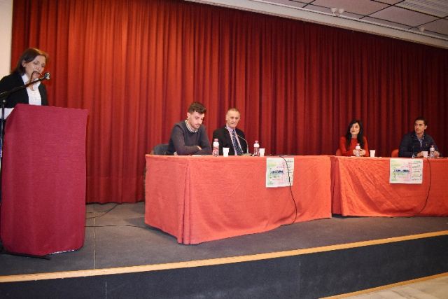 Caravaca celebra una mesa redonda y un acto institucional con motivo del 'Día de la Fraternidad' - 1, Foto 1