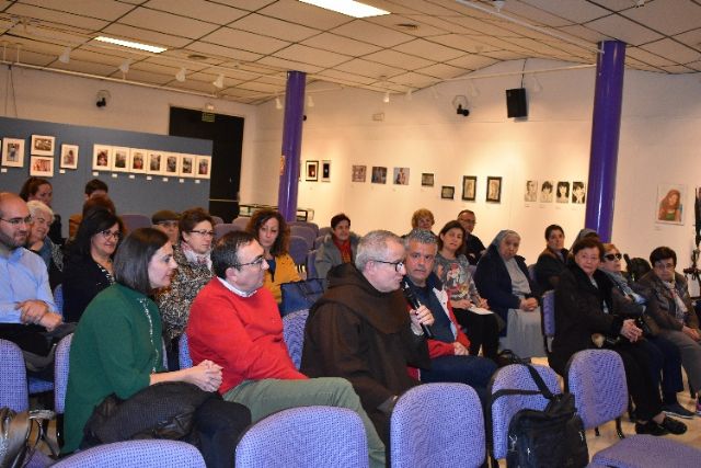 Caravaca celebra una mesa redonda y un acto institucional con motivo del 'Día de la Fraternidad' - 2, Foto 2