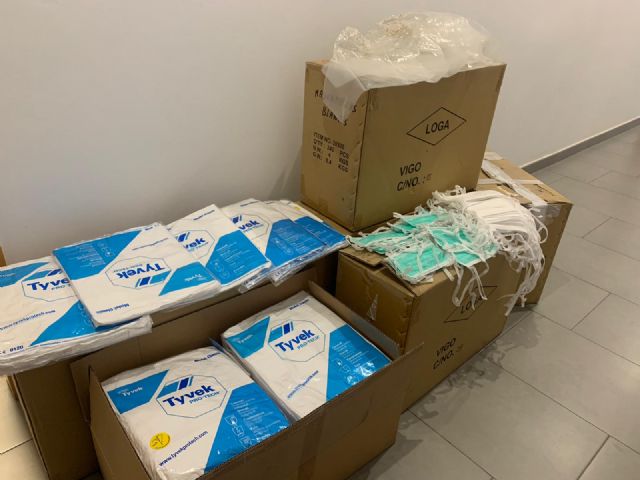 El Ayuntamiento de Lorca entrega 5.000 mascarillas protectoras a la gerencia del Área III de Salud - 1, Foto 1