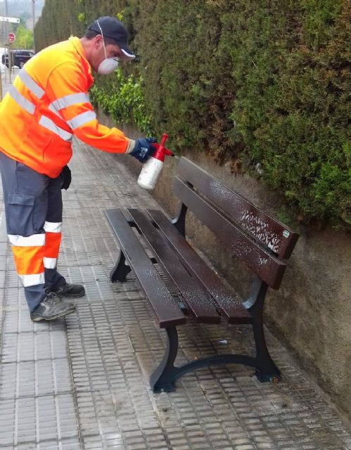 El Ayuntamiento de Caravaca refuerza los servicios municipales de limpieza para labores de desinfección de calles y edificios públicos del casco urbano y pedanías - 2, Foto 2
