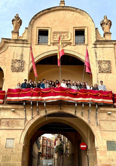 El alcalde, Fulgencio Gil, da la bienvenida a más de una decena de alumnos de intercambio que exportarán la cultura de Lorca por Europa - 1, Foto 1