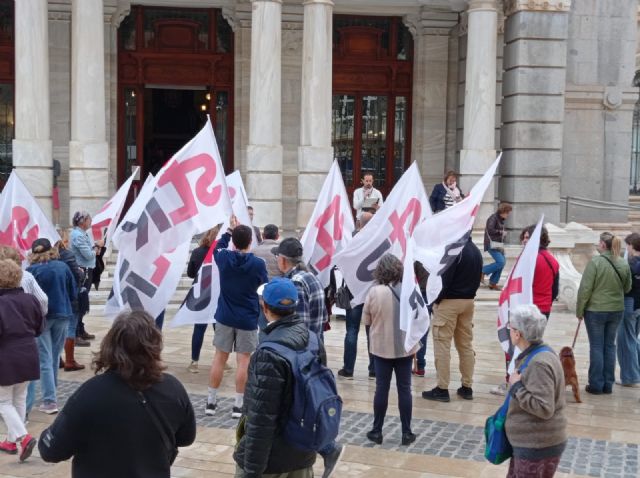 Más de 100 trabajadores del sector químico y del refino se manifiestan en Cartagena para exigir la jubilación anticipada - 2, Foto 2