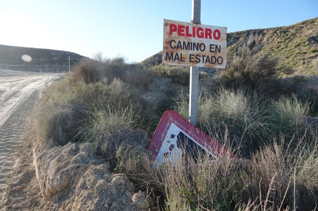 Sosa denuncia que algunos movimientos de tierras no respetan ni caminos públicos - 1, Foto 1