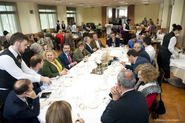 La Escuela de Hostelería se sumó al homenaje por el IV Centenario de la muerte de Cervantes - 1, Foto 1
