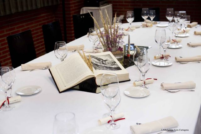 La Escuela de Hostelería se sumó al homenaje por el IV Centenario de la muerte de Cervantes - 2, Foto 2