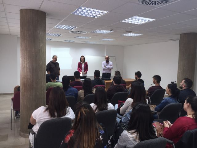 El Ayuntamiento pone en marcha un curso de manipulador de alimentos dirigido a jóvenes - 1, Foto 1