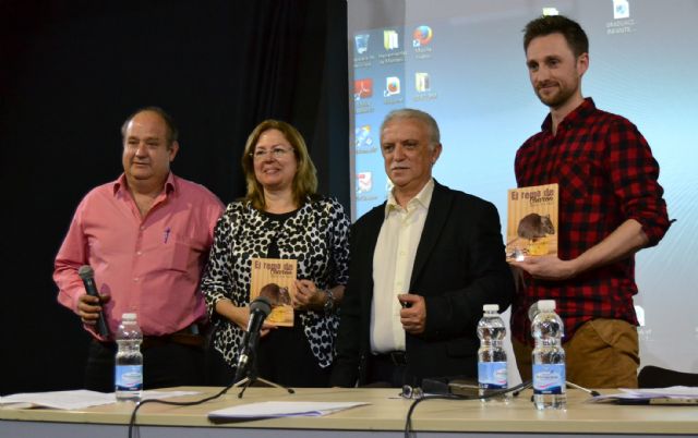 Francisco Ferrer presentó El remo de Charón - 1, Foto 1