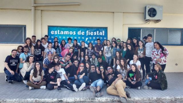 La corresponsal juvenil del IES Pedro Aguilera acude a la formación del programa de Corresponsales Juveniles - 1, Foto 1