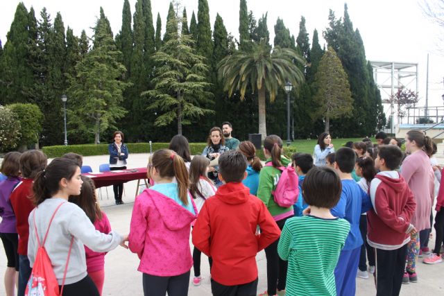Los alumnos de 4º de Primaria del municipio realizan la actividad “El libro escondido” - 1, Foto 1