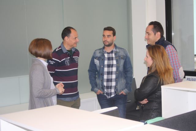 Cinco jóvenes desempleados del municipio son contratados por el Ayuntamiento de Cehegín para trabajar en dos programas de Empleo Público Local del Sistema de Garantía Juvenil - 2, Foto 2