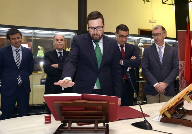 José Antonio Cascales Saseta toma posesión como gerente de la Universidad de Murcia - 2, Foto 2