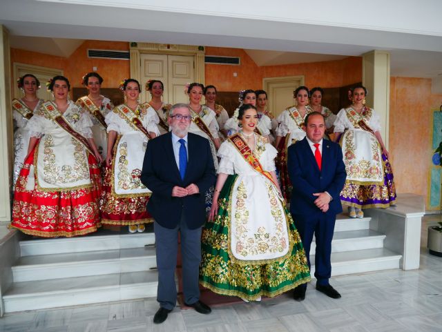 El presidente de la Asamblea Regional recibe a la Reina de la Huerta y su corte de honor - 3, Foto 3