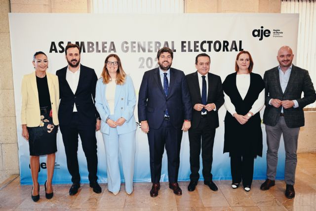 La Región de Murcia ha ganado casi 4.000 jóvenes ocupados en esta legislatura y ya supera los 100.000 en total - 3, Foto 3