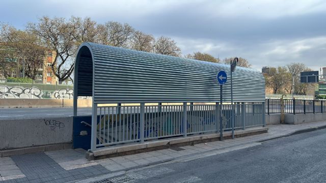 Fomento sustituye la cubierta de acceso al túnel peatonal que comunica los barrios de San Antón y San Basilio - 3, Foto 3