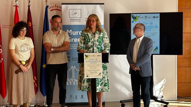 Los vecinos de Santiago el Mayor podrán conocer la fauna alada de su pedanía a través de un taller de observación de aves - 4, Foto 4