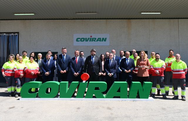 López Miras visita la plataforma logística de Covirán en Lorquí por su 65 aniversario y destaca el impacto de esta cooperativa en la Región - 2, Foto 2