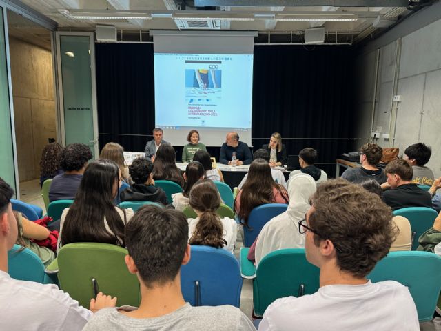 Presentación libro ERASMUS - 2, Foto 2