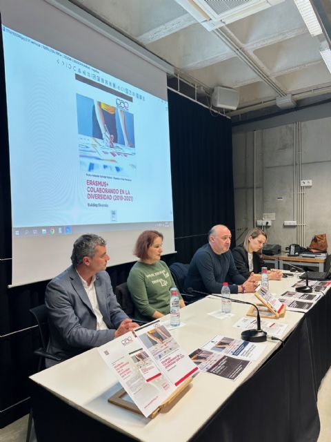 Presentación libro ERASMUS - 4, Foto 4